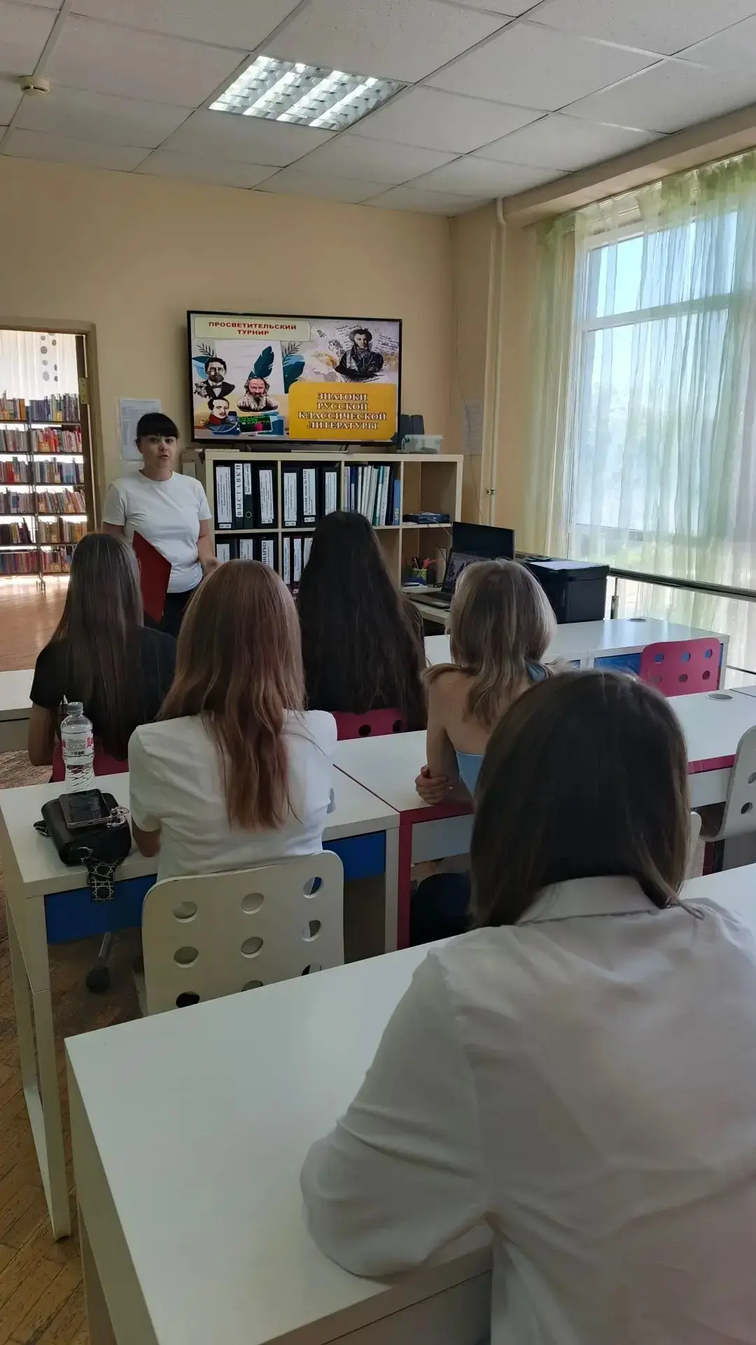 🕵‍♂ Литературные детективы в деле: как ученики 5-й школы штурмовали классику!

Лето - самое время д