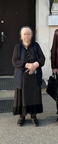 Полицейские задержали 72-летнюю жительницу Владикавказа, обещавшую за деньги оформить д...