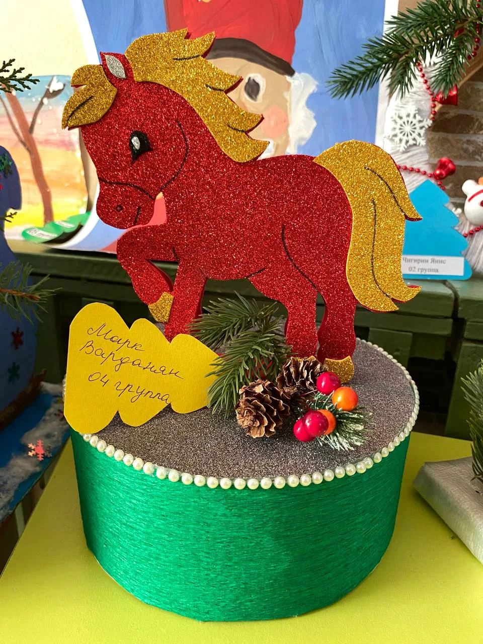 Выставка Новогодних поделок" 🎄✨ Новогодняя сказка ожила в нашем детском саду! Друзья, праздничное н