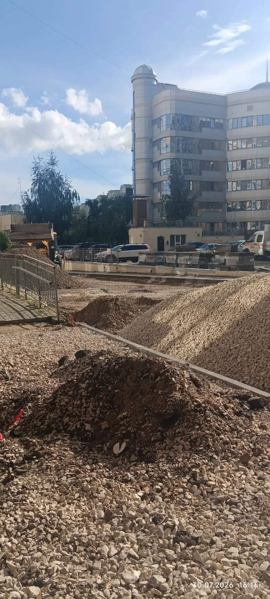 В продолжении работ по д. 50 по ул. Достоевского