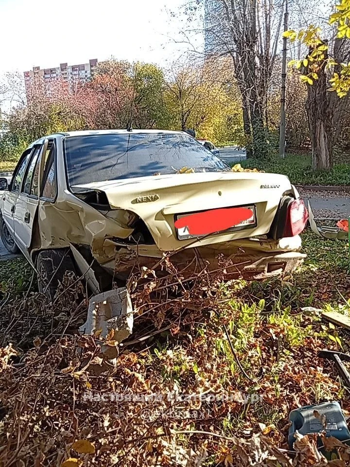 Сегодня в районе вторчермет по времени 13:00-13-17 по адресу Патриса Лумумбы 10  произо...
