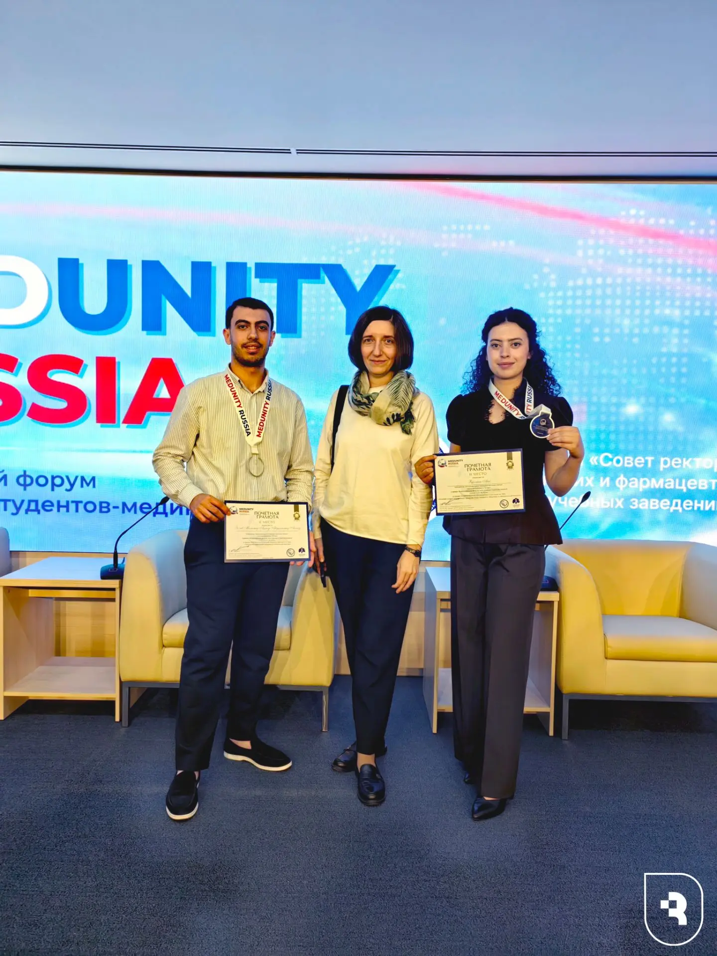 🥈Студенты Департамента международного образования заняли вторые места на Всероссийском...