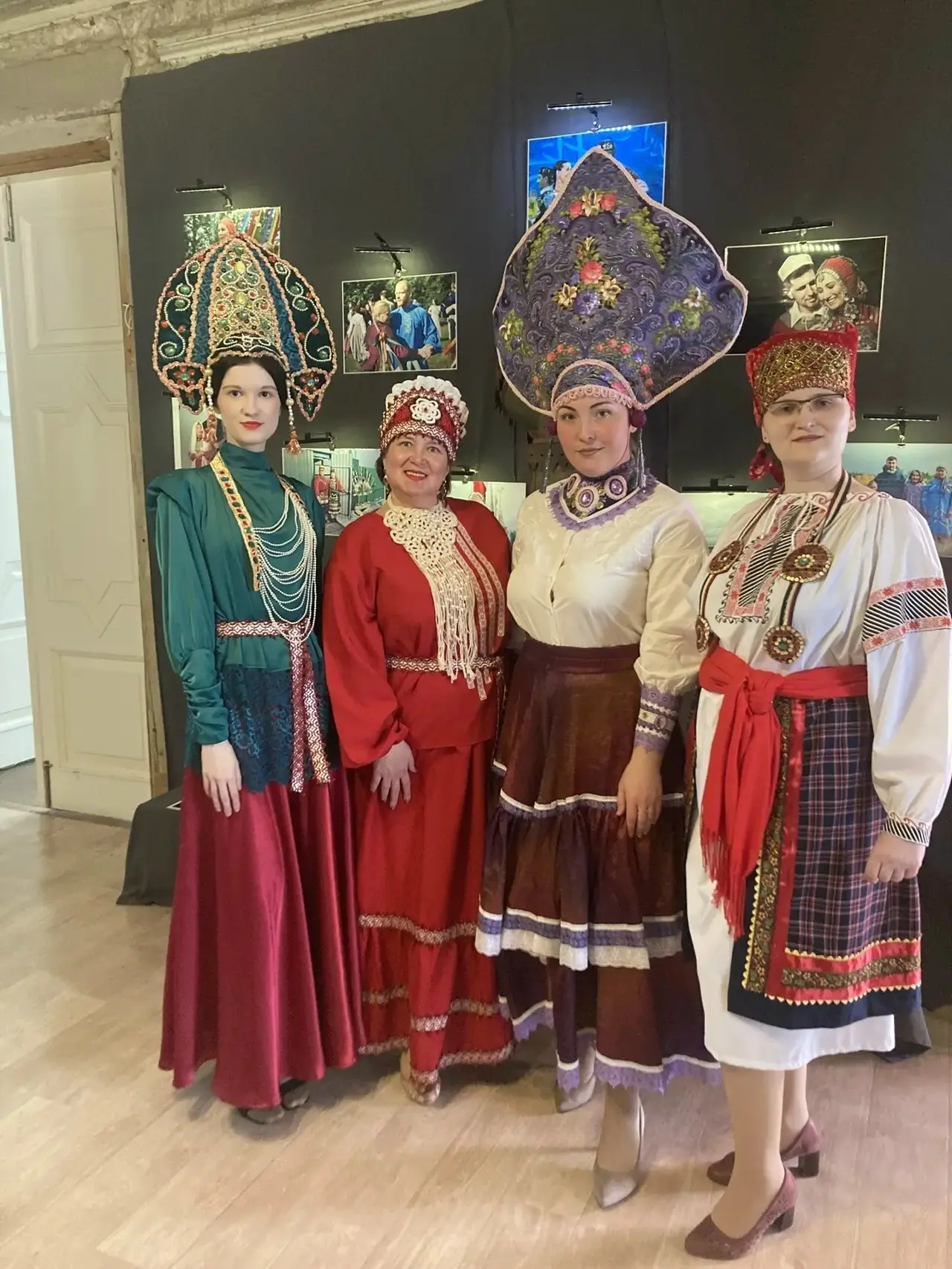 Библиотекари из Берёзовского вышли на подиум фестиваля «Птичий базар» 
 
В Екатеринбурге прошёл X му