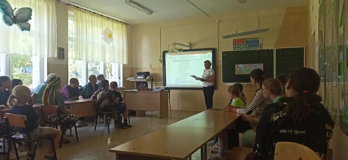 Девятый день в пришкольном лагере был невероятно насыщенным и полезным! 
Мы начали утро с бодрящей з