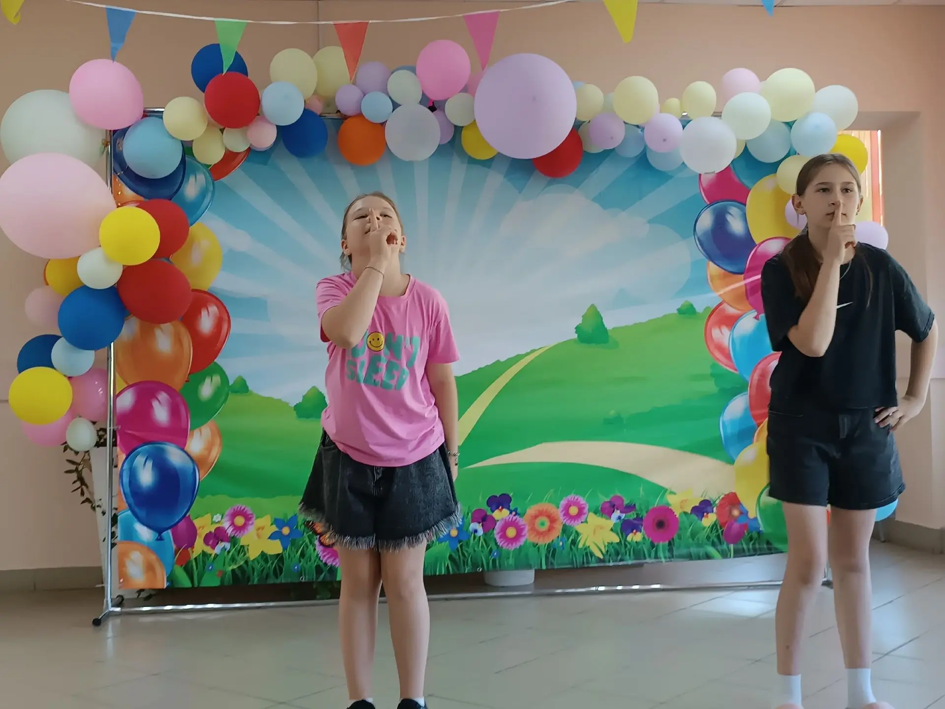 🌟 Торжественное открытие пришкольного лагеря «Солнечный город»!
10 июня день задал невероятно яркий