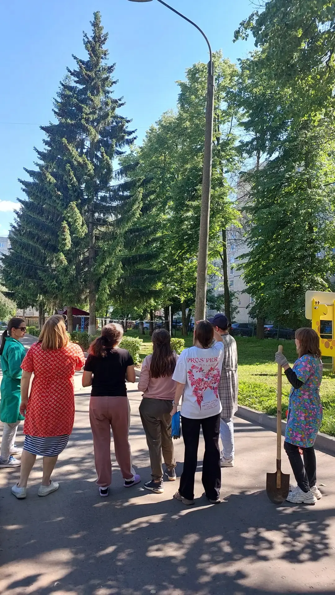 В детском саду №132 г. Чебоксары #ылтанпула132 готовятся к конкурсу и решают проблему освещения
Детс