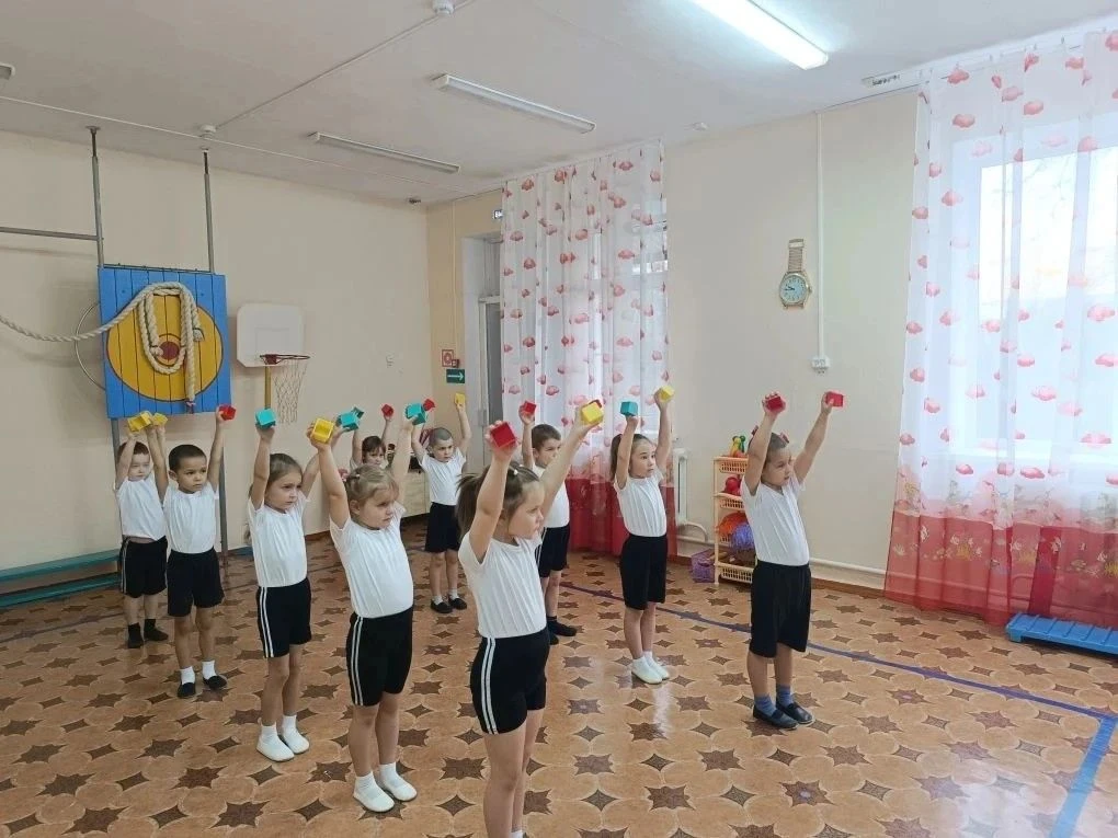 🤸В старшей группе прошло занятие по физкультуре. 🏃