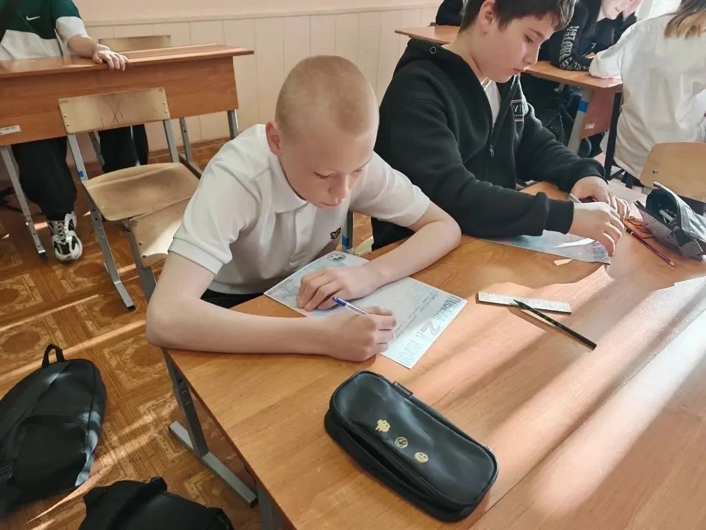 ✉️«Письма Победы» объединяют поколения!  В рамках декады «Помним! Славимся! Гордимся!» 6 «А» класс н