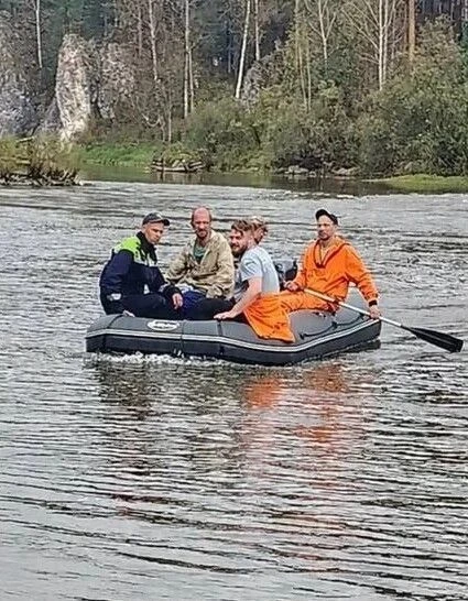 Автомобиль унесло течением во время переправы через Сосьву: водитель погиб, двое пассаж...