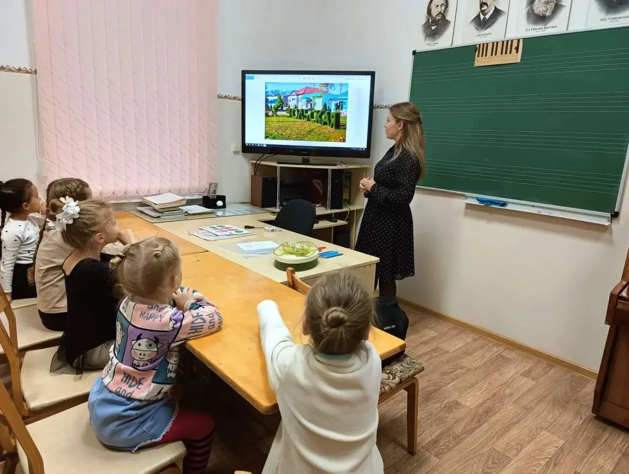 🎨 В нашей детской школе искусств прошло важное занятие для юных учеников отделения ран...