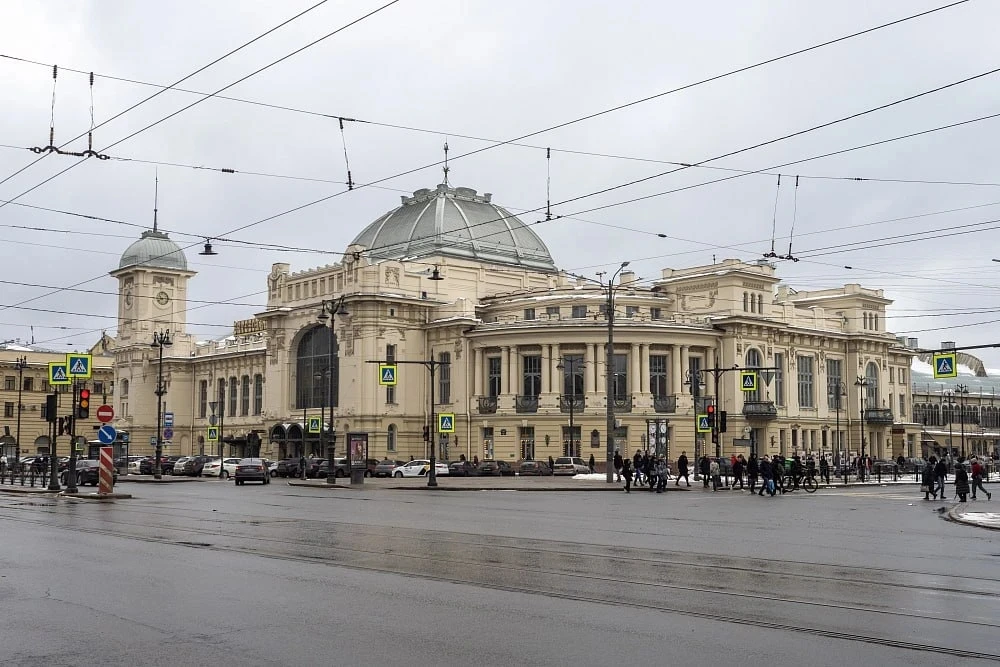 🚂190 лет назад, 3 апреля, в России решили построить первую в стране пассажирскую желез...