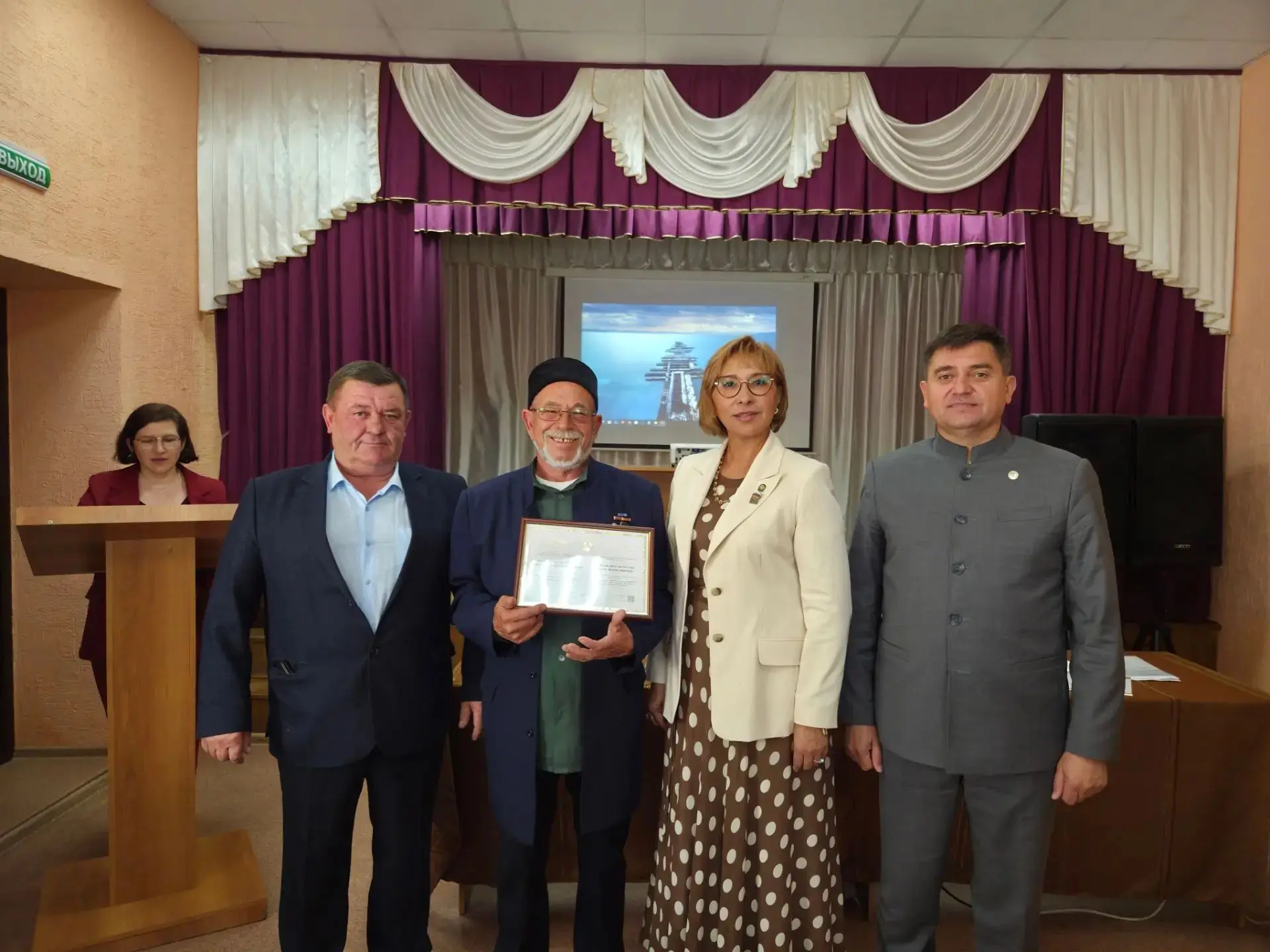 Сегодня совместно с министром труда, занятости и социальной защиты РТ Эльмирой Амировно...