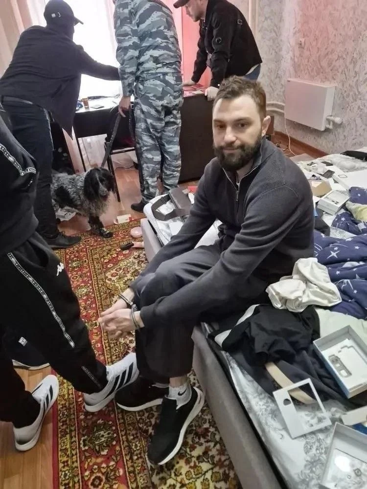 📌 Волжского комика Артёма Краснобаева приговорили к колонии строгого режима

Волжский городской суд