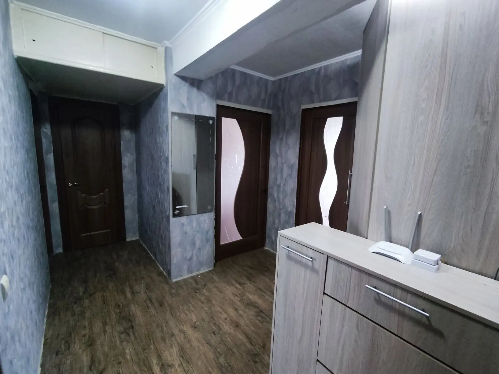 Продам СРОЧНО!!! 3-х комнатную квартиру, трёшку, без мебели, пгт. Раздольное, Раздольненского района