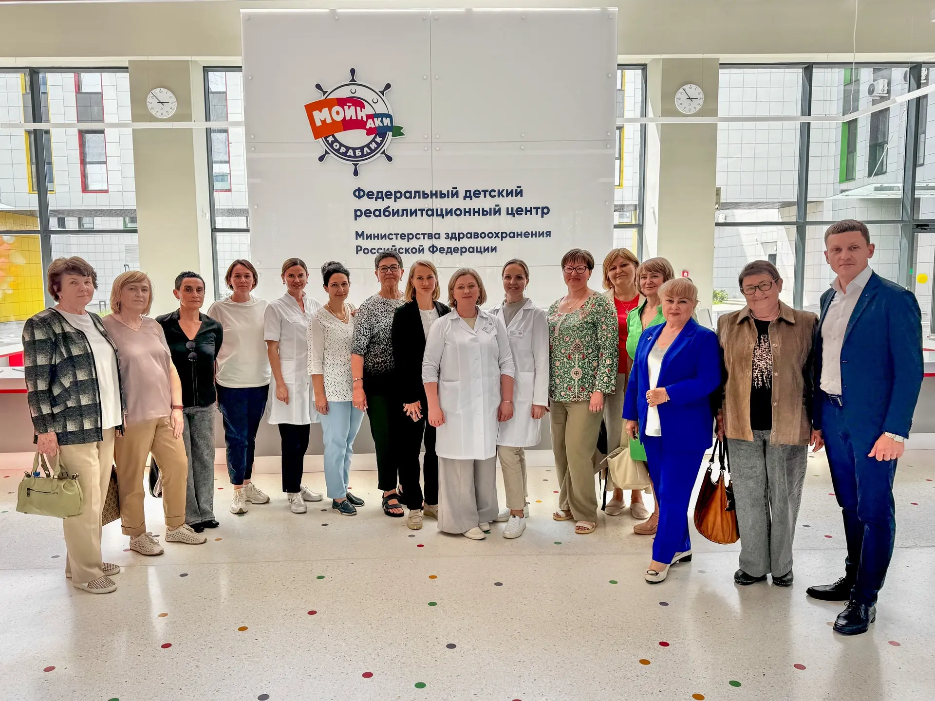 🤝Объединяя усилия ради здоровья детей

С рабочим визитом ФДРЦ «Кораблик «Мойнаки» посетили специали