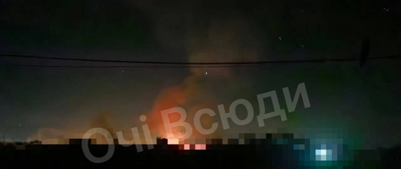 Ночью ВС РФ нанесли удары по объектам ВСУ в городе Запорожье.  После атаки БПЛА возник ...