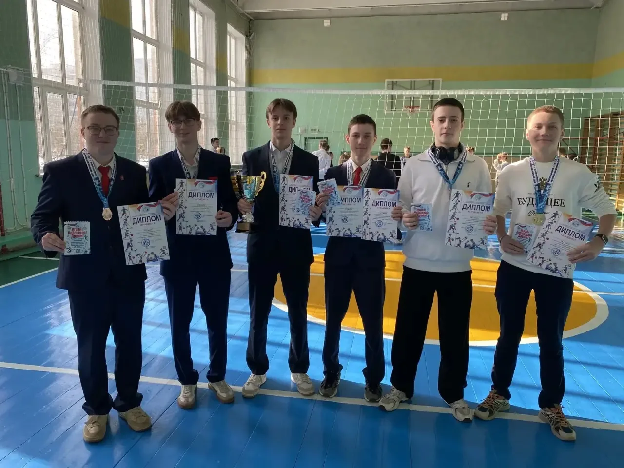 🏐 Победы в районных соревнованиях по волейболу «Серебряный мяч»!  С февраля проходили соревнования п