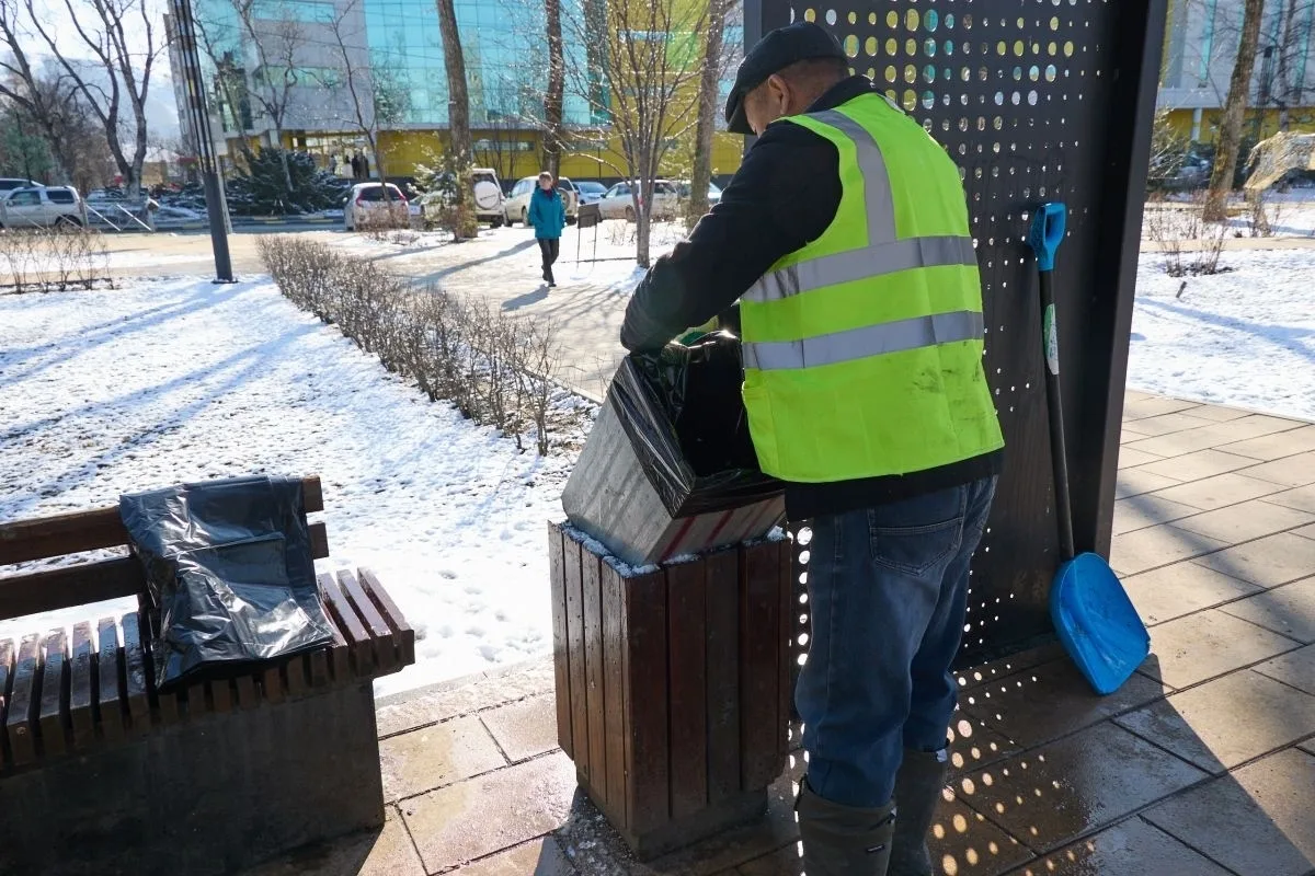 Весенней уборке общественных пространств – быть 🌱  В рамках объявленного мэром Сергеем Надсадиным ме