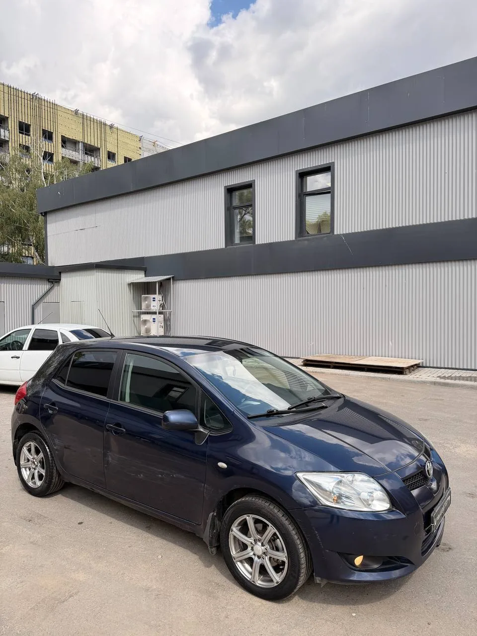 Toyota AURIS 
1.6 МКПП 2008 год 

Чистые документы✅
2 владельца ПТС оригинал 
Шикарная база! На авит