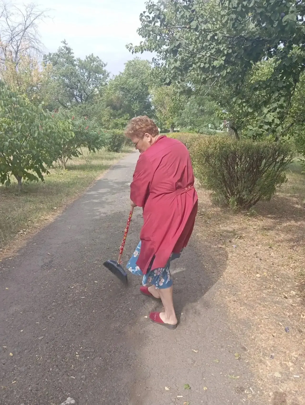 В Горняцком внутригородском районе состоялась акция «Чистый четверг»