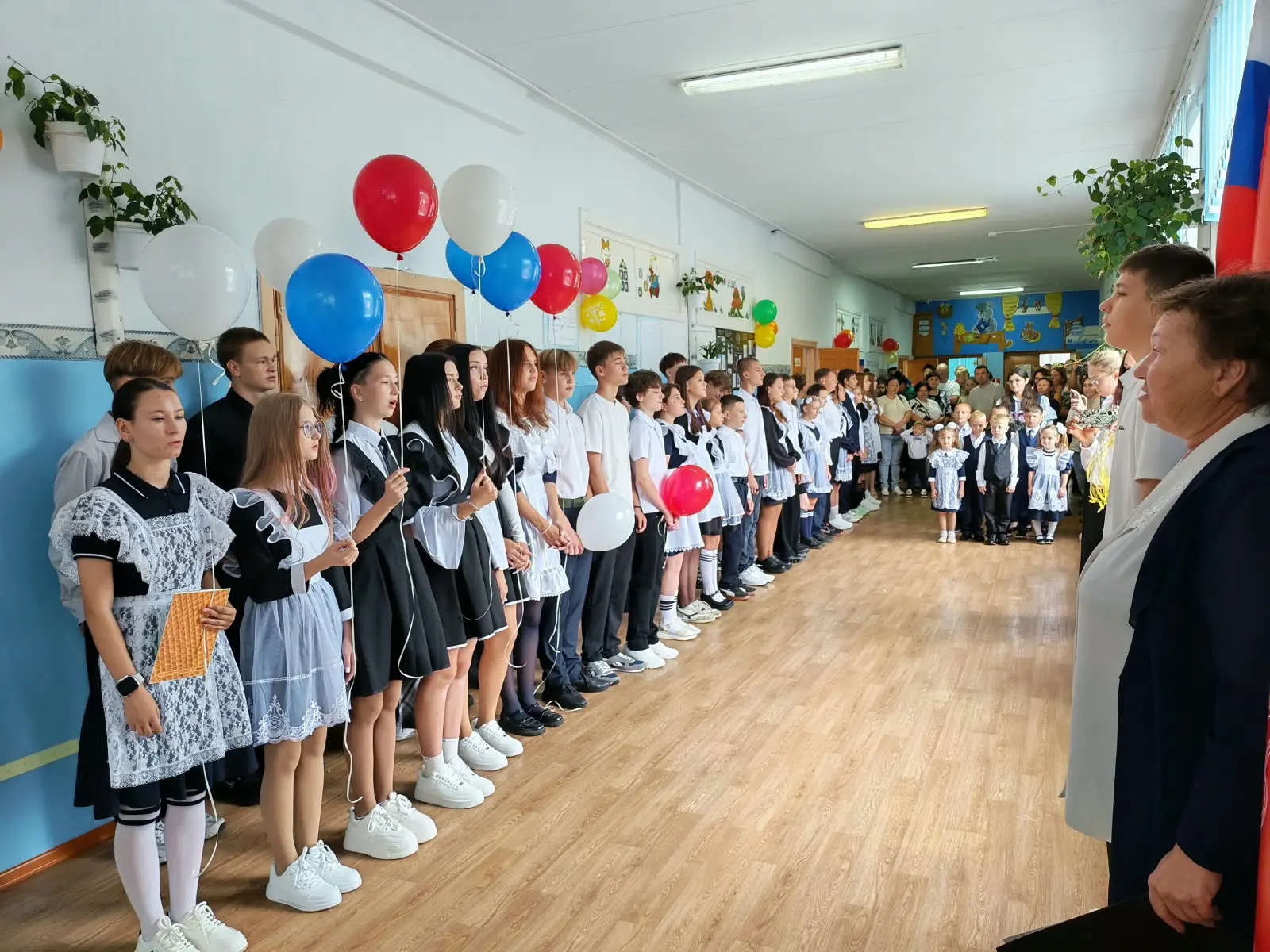 📚 Здравствуй, школьная планета!