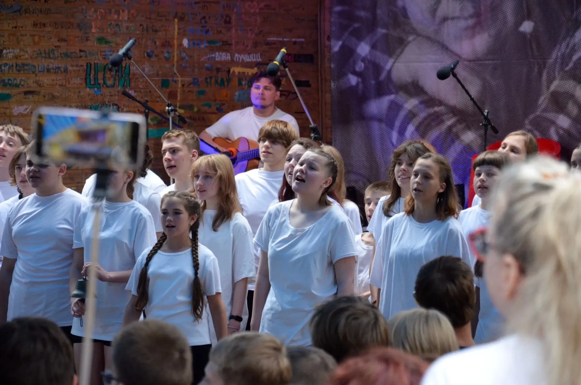 🎸 На Селигере завершился фестиваль «Распахнутые ветра».

25 июля в Осташковском муниципальном округ