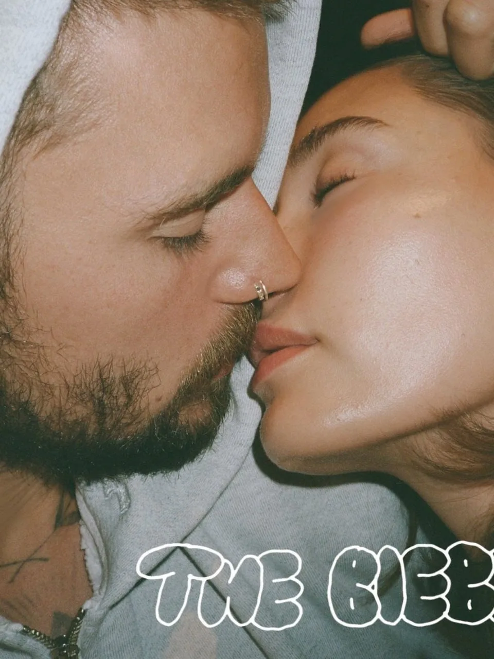 💜 Хейли и Джастин Бибер стали героями обложки первого номера WYouth для зумеров от W M...