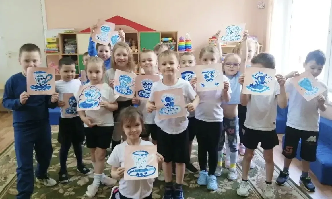 💢 Цветная неделя: день первый – синий   Друзья! В дошкольном здании №6 стартовала «Цветная неделя» –