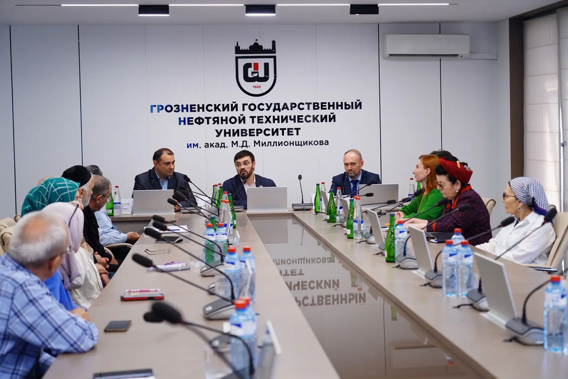 🚀 В ГГНТУ состоялся телемост «Политех в квадрате» 📡

В Грозненском государственном нефтяном технич