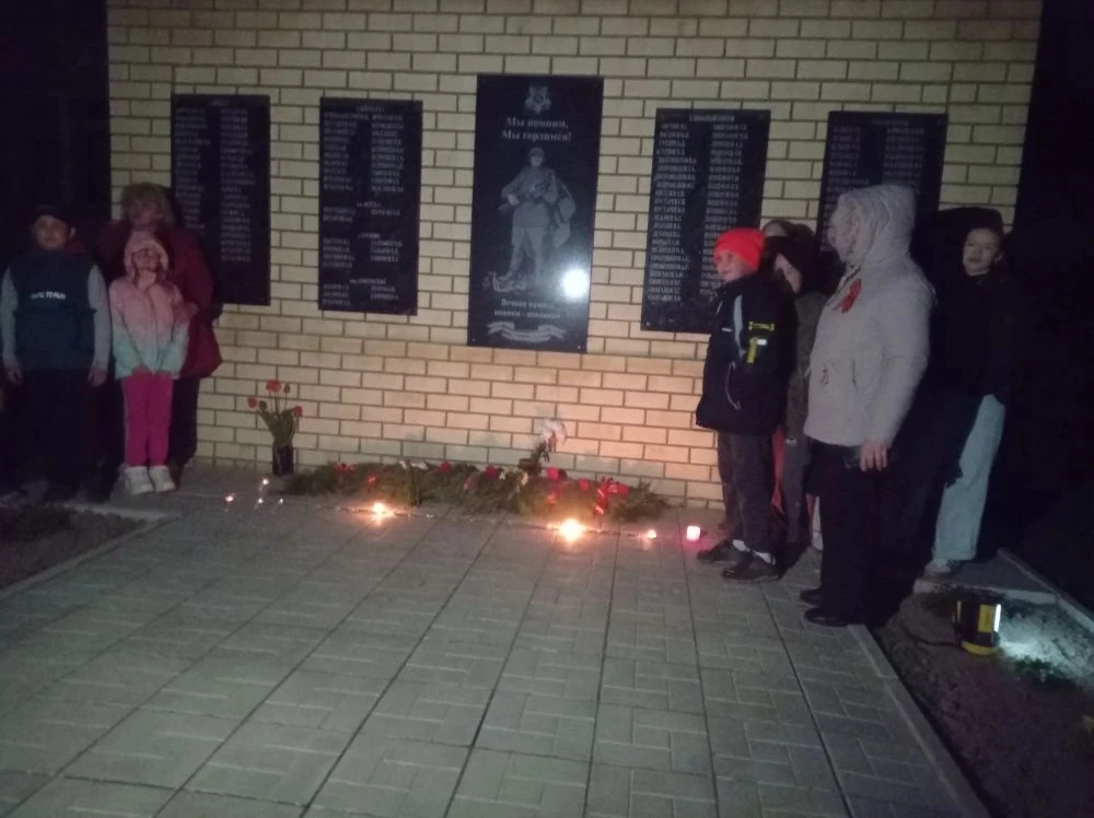 Сегодня вся наша многонациональная страна отмечает Великий праздник - День Победы. Мы почтили память