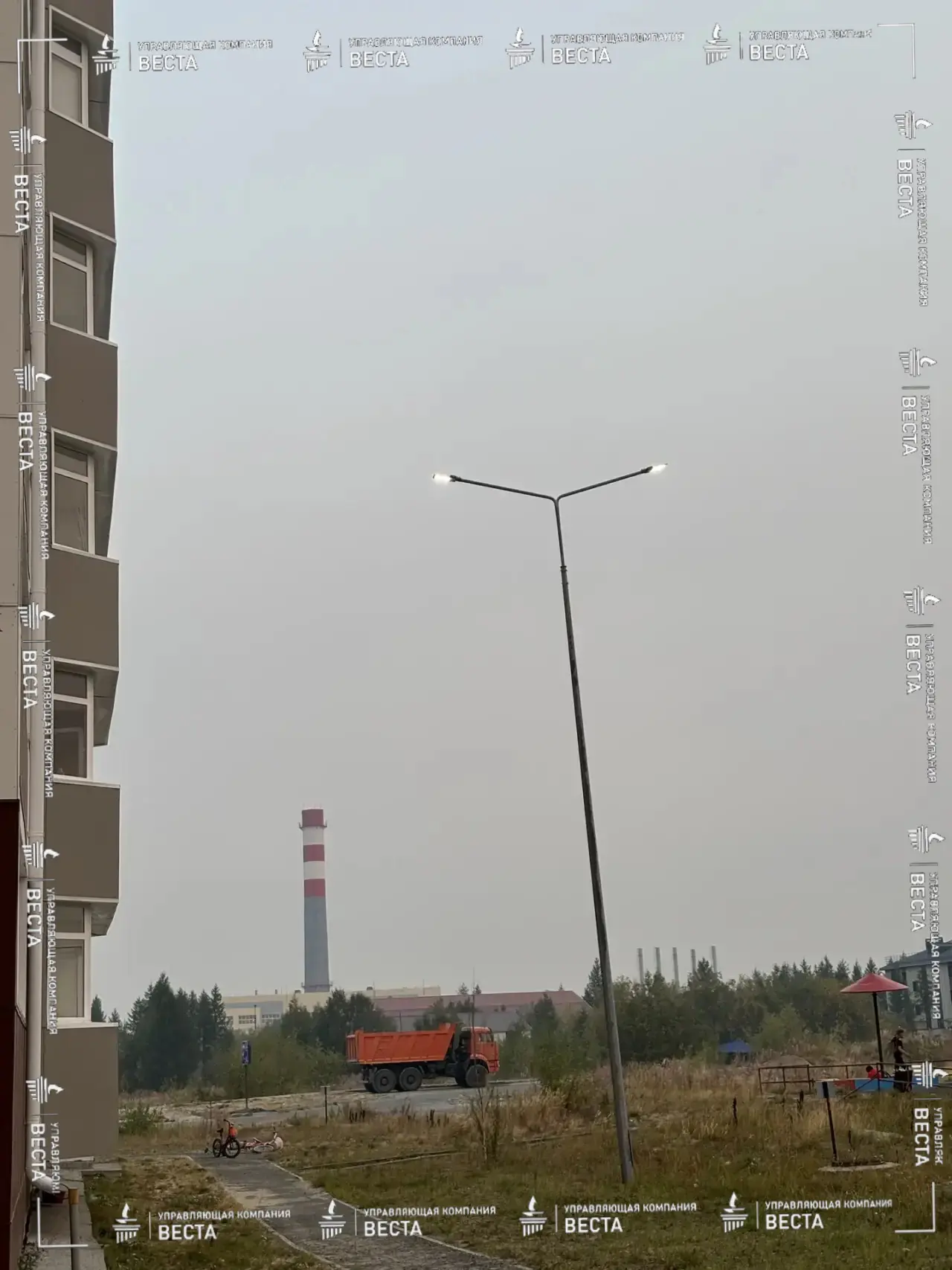 Уважаемые жители! Два рабочих дня - и снова плотный график: восстанавливали уличное осв...