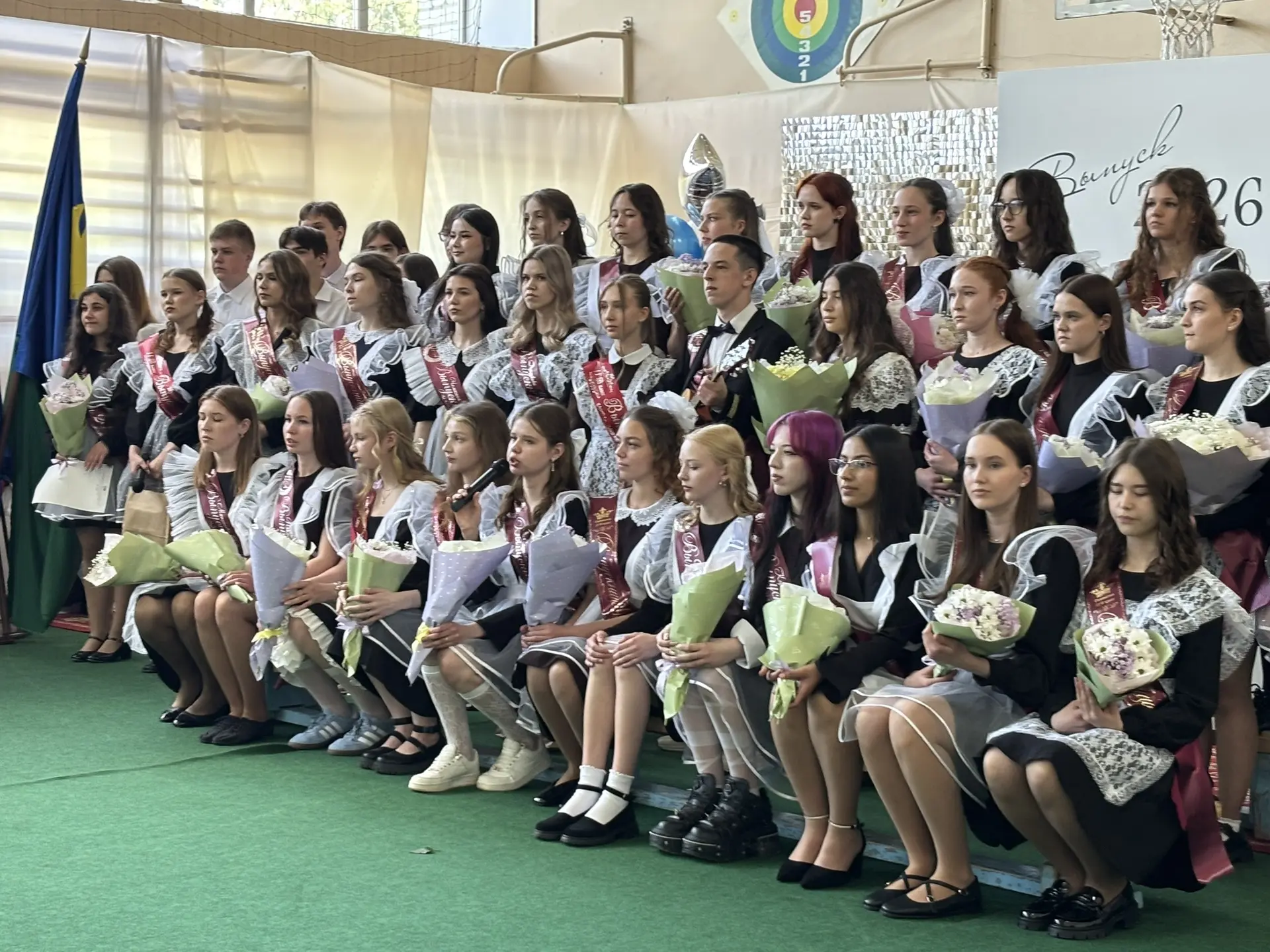 🔔Сегодня для выпускников 9 и 11 классов состоялись торжественные линейки «Последнего звонка - 2026».