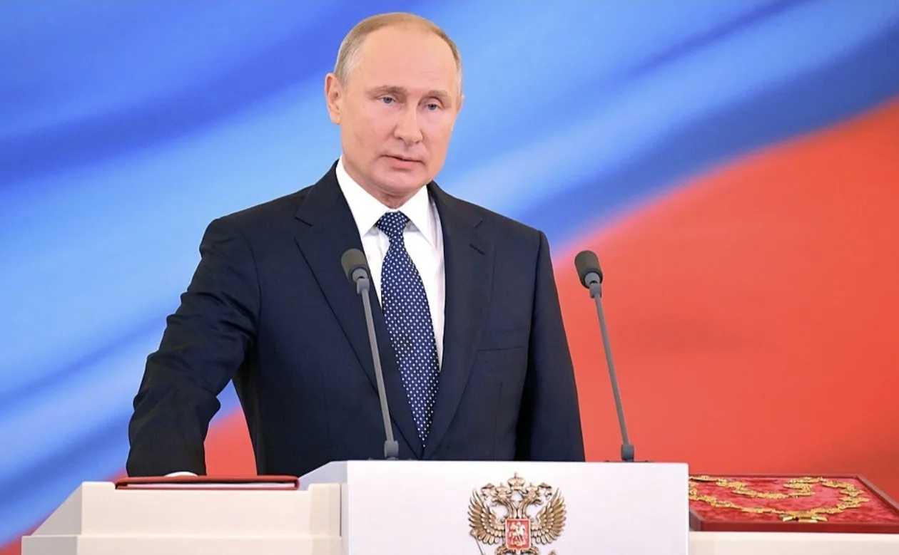 Друзья, сегодня 7 октября — день рождения Президента России Владимира Владимировича Пут...