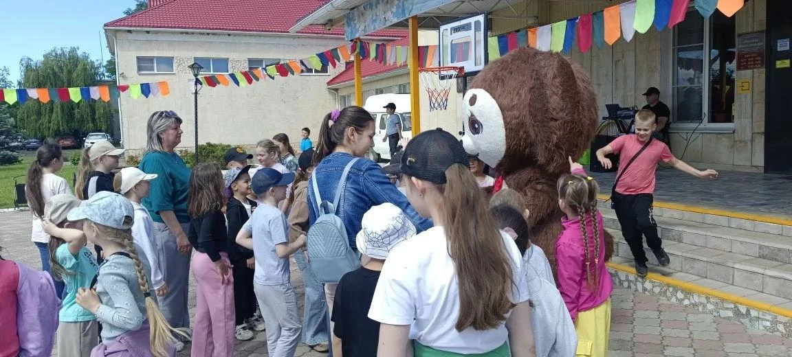 Открытие приклубной площадки Улыбка. Подробности на https://romrdk.rnd.muzkult.ru/news/...