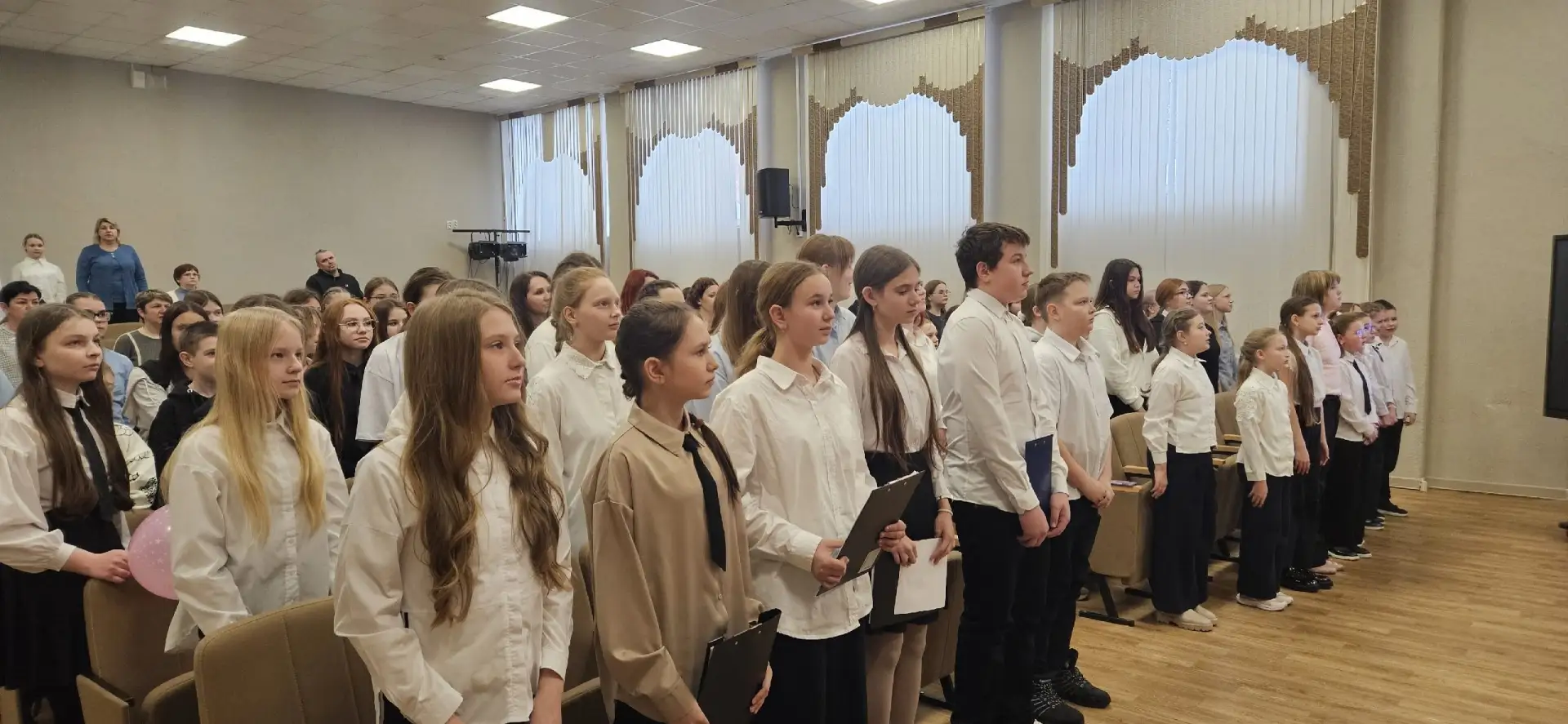 🎉 Итоги конкурса «Лидер года — 2026» Завершился финал школьного конкурса «Лидер года - 2026», собрав