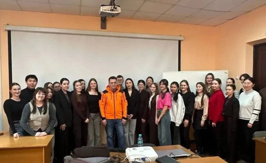 В рамках проекта «Неделя Иркутского педагога и наставника» для студентов 5 курса профиля «История — 