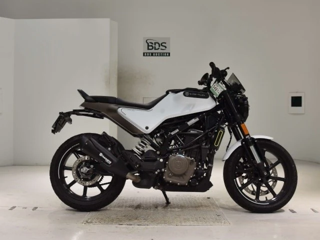 ‼️ "Готовь сани летом"🏍
🇸🇪 Husqvarna SVARTPILEN 250
📚Оценка 5
👨🏻‍🦳 Год - 2023г. 
🏃‍♂️ Пробег