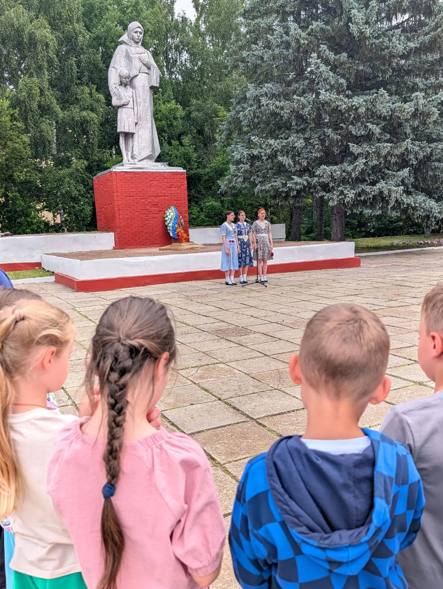 22 июня — День памяти и скорби. 

85 лет назад началась Великая Отечественная война, самая трагическ
