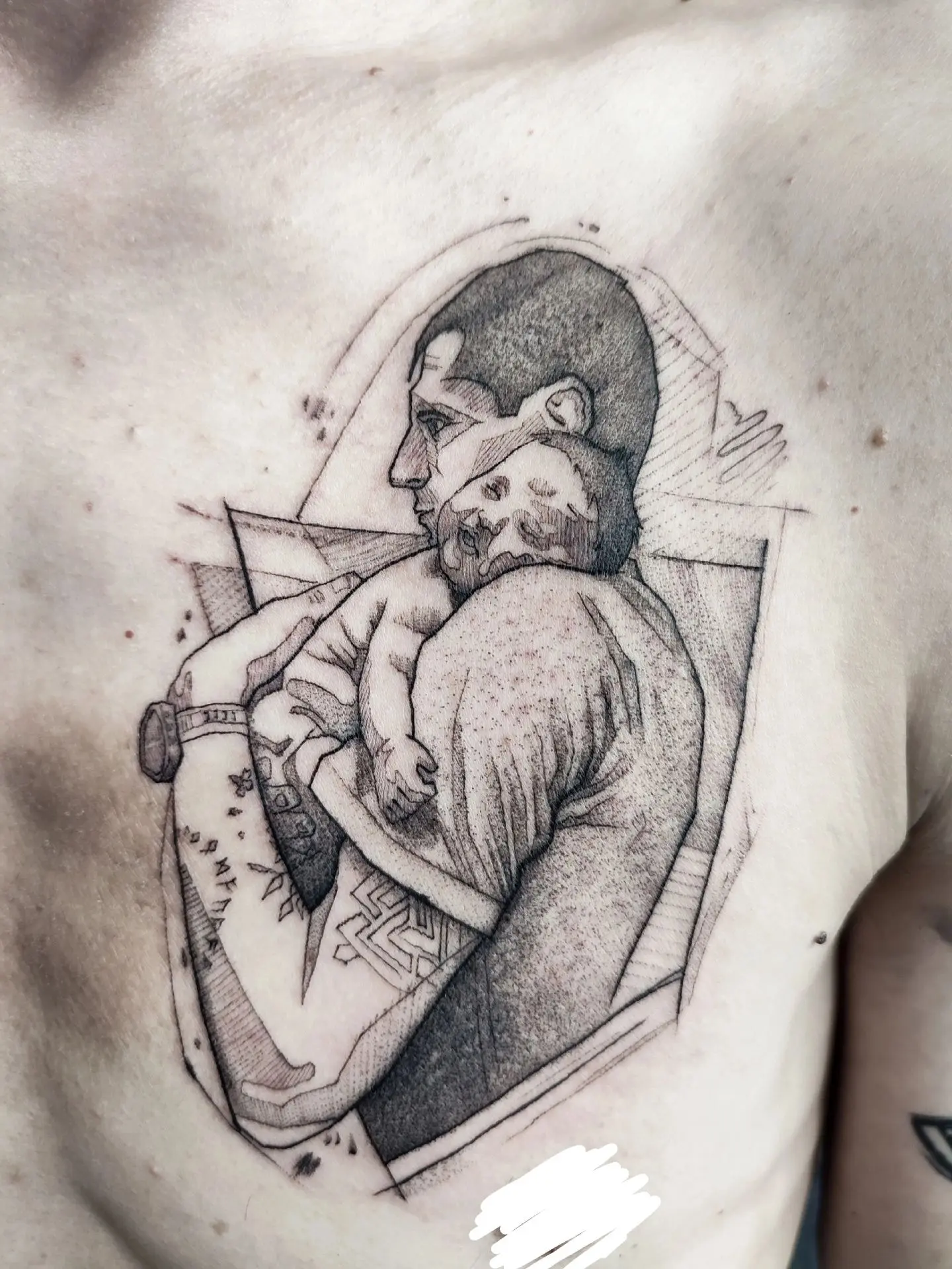 😍Тату по фото папы и его дочки, которой около месяца в стиле скетч.