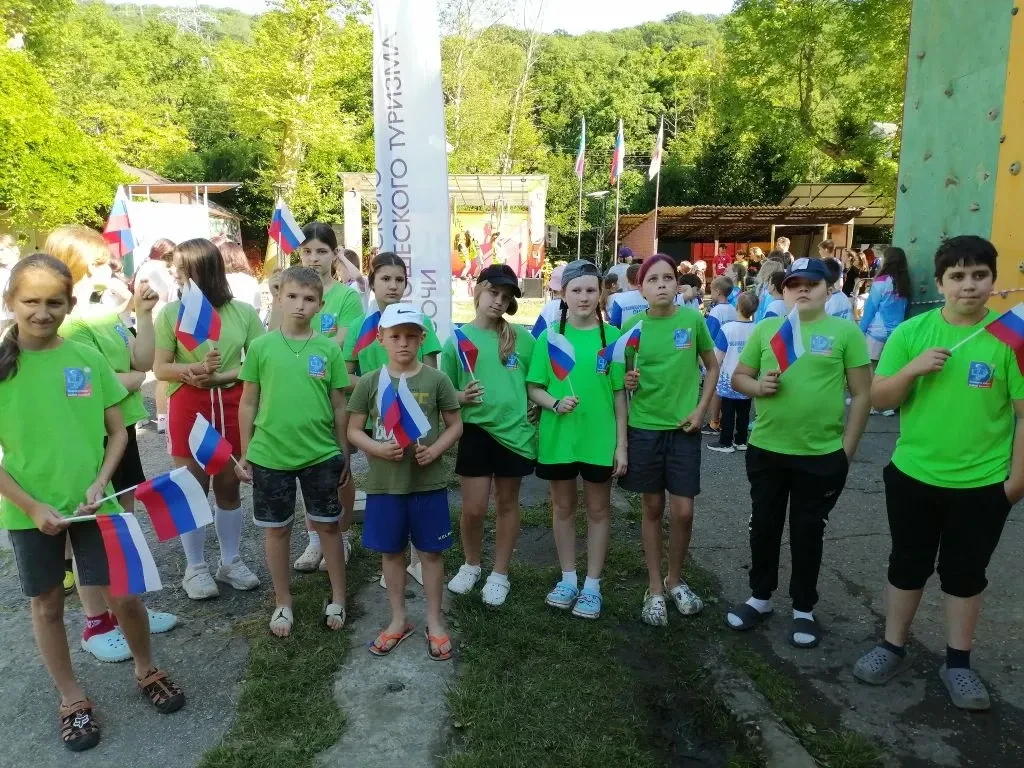 🏞️На детской туристической базе «Ореховая», расположенной в посёлке Каткова Щель, торж...