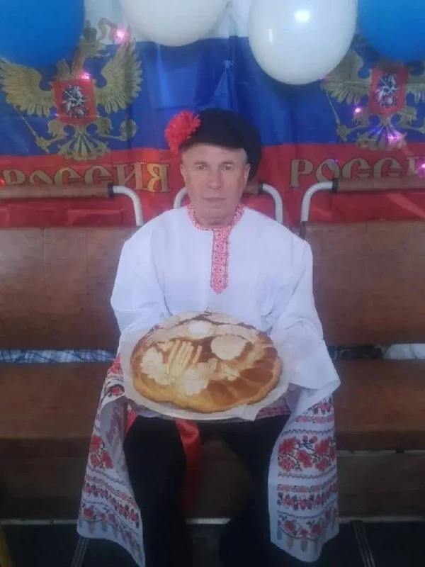🚍Водитель автобуса на маршруте «Стефанидинодар - Азов» Александр Девятил ко Дню России украсил авто