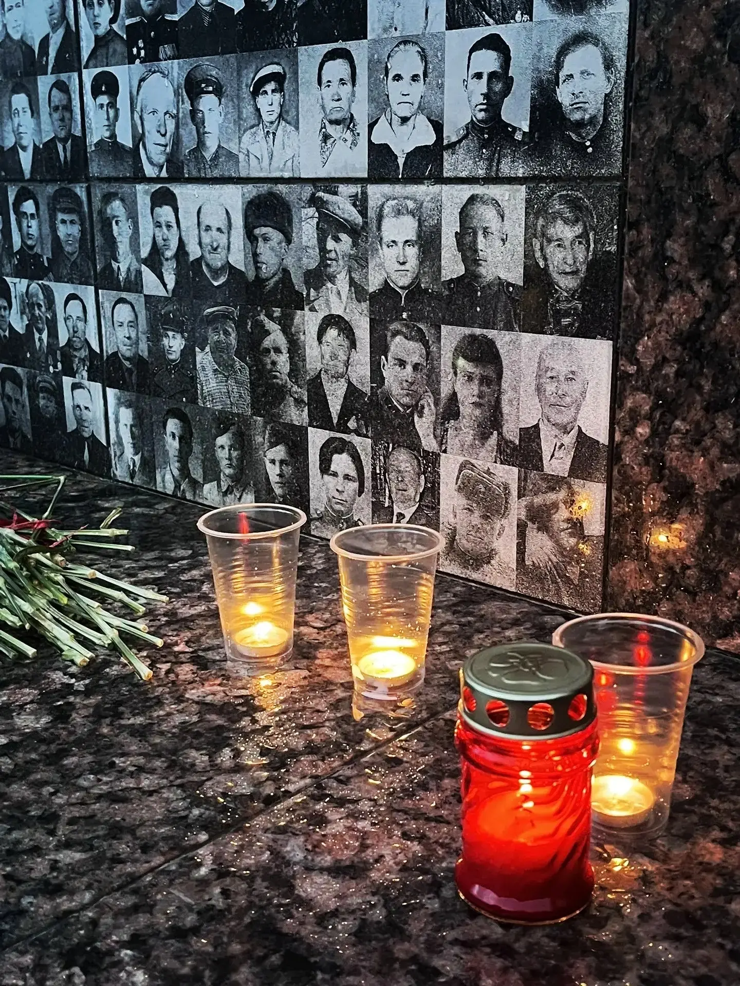 "Свеча памяти"

22 июня в 4 утра, в День памяти и скорби, сотрудники УФК по Смоленской области присо