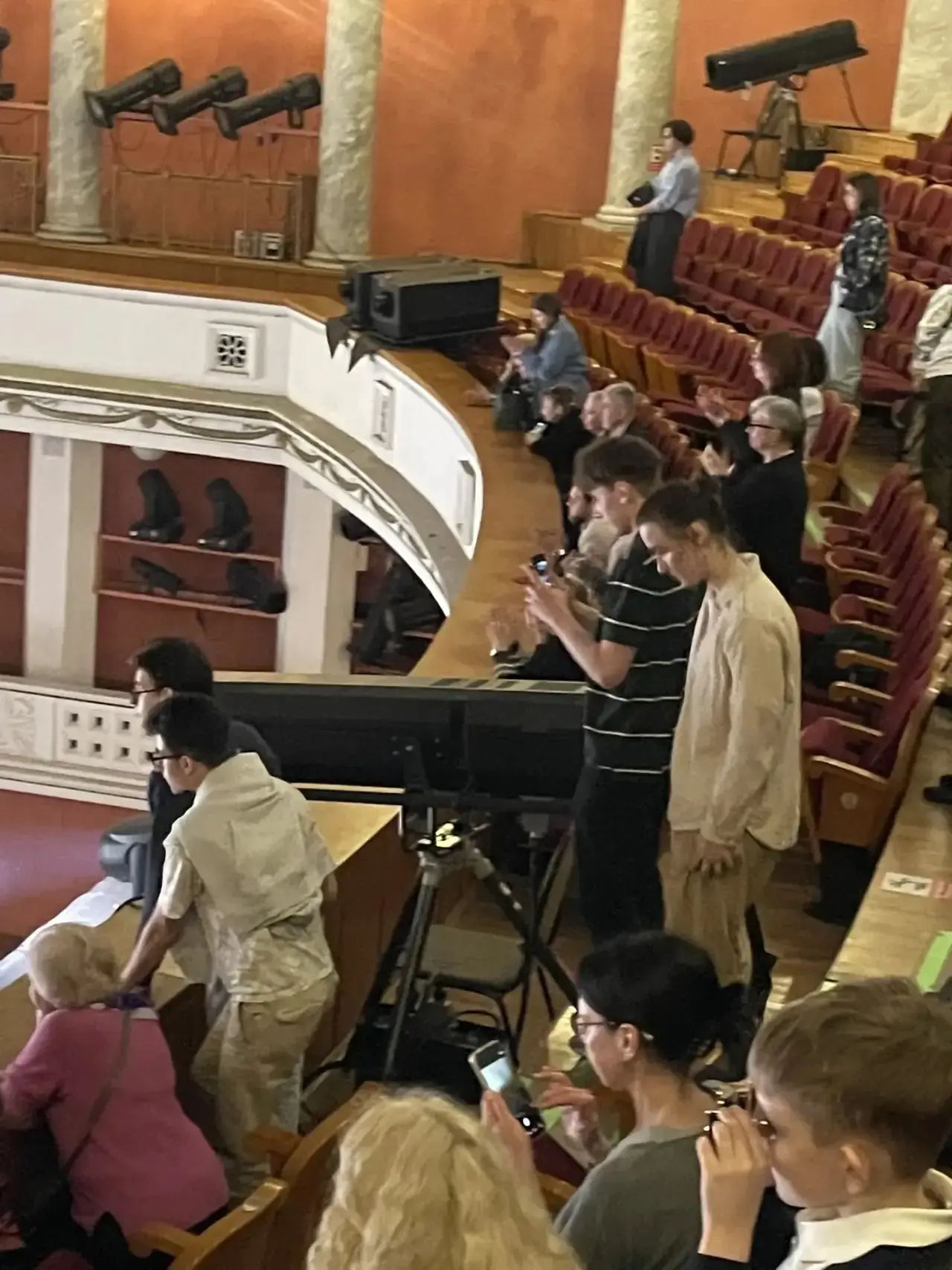 Театральный маршрут: от школьных «Разговоров о важном» к большой сцене  ✅ Команда учеников 10 «Б» и 