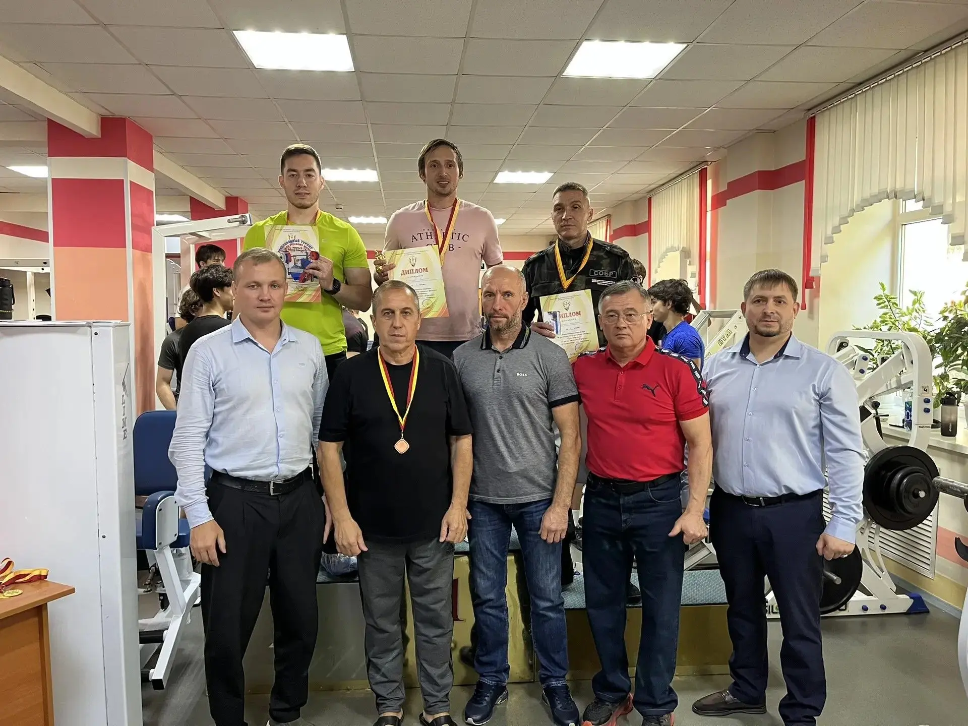 Сила духа и спортивный азарт: в тренажерном зале СШОР № 5 им. В.Н. Кочкова прошел 10-й ...