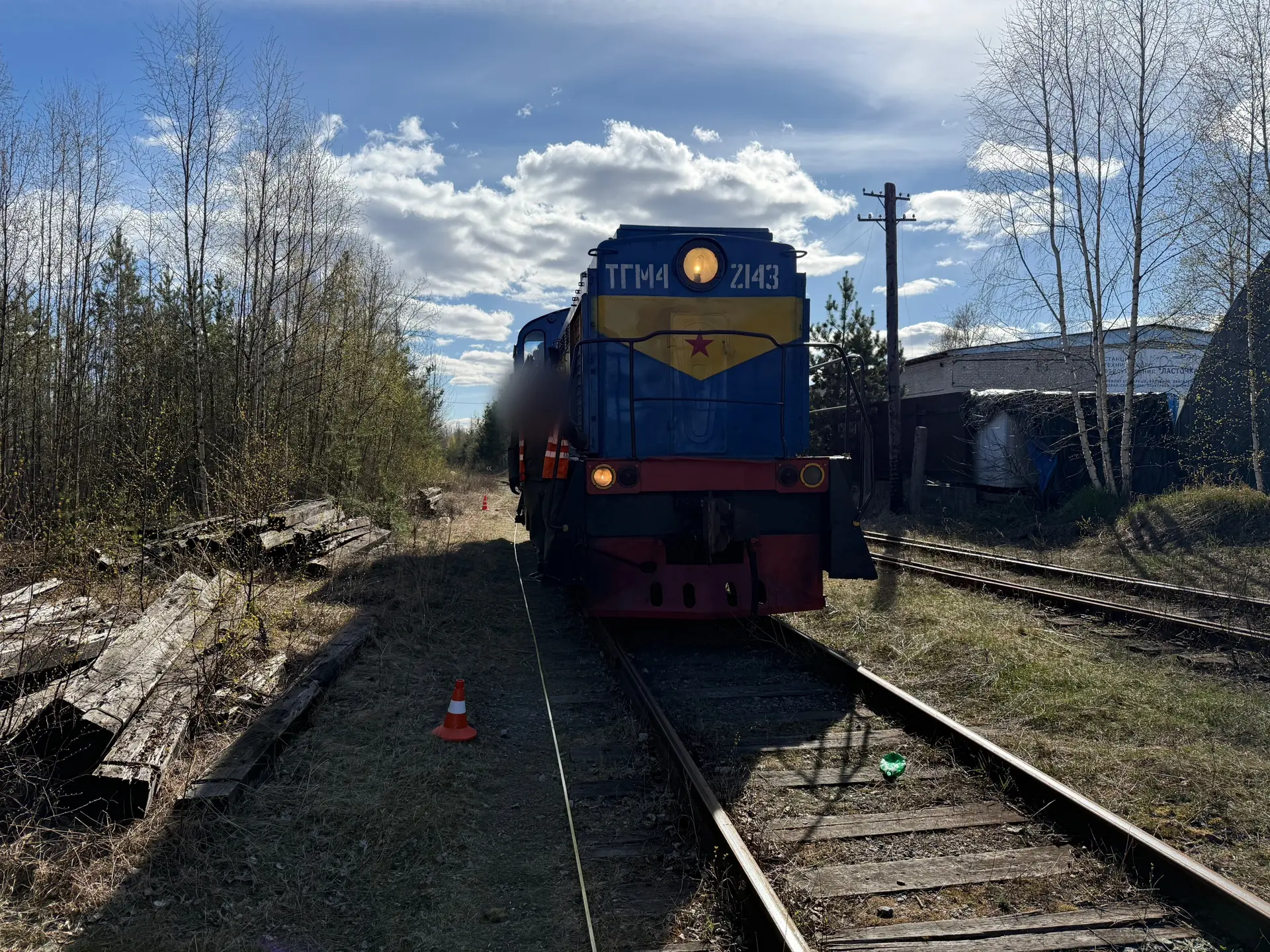 🚨В Ленинградской области перед судом предстанет машинист тепловоза, допустивший гибель составителя 