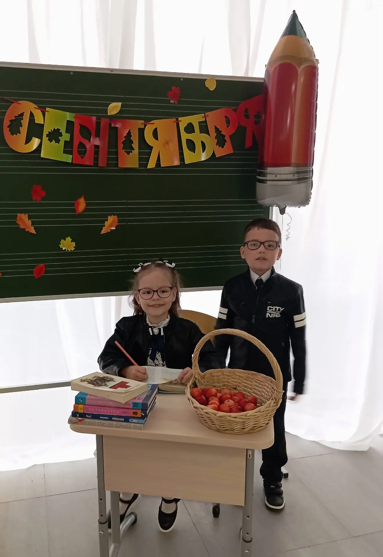 Первоклассные фото на конкурс прислали наши подписчики Наталья Вальгер, Антон Матвеев, ...