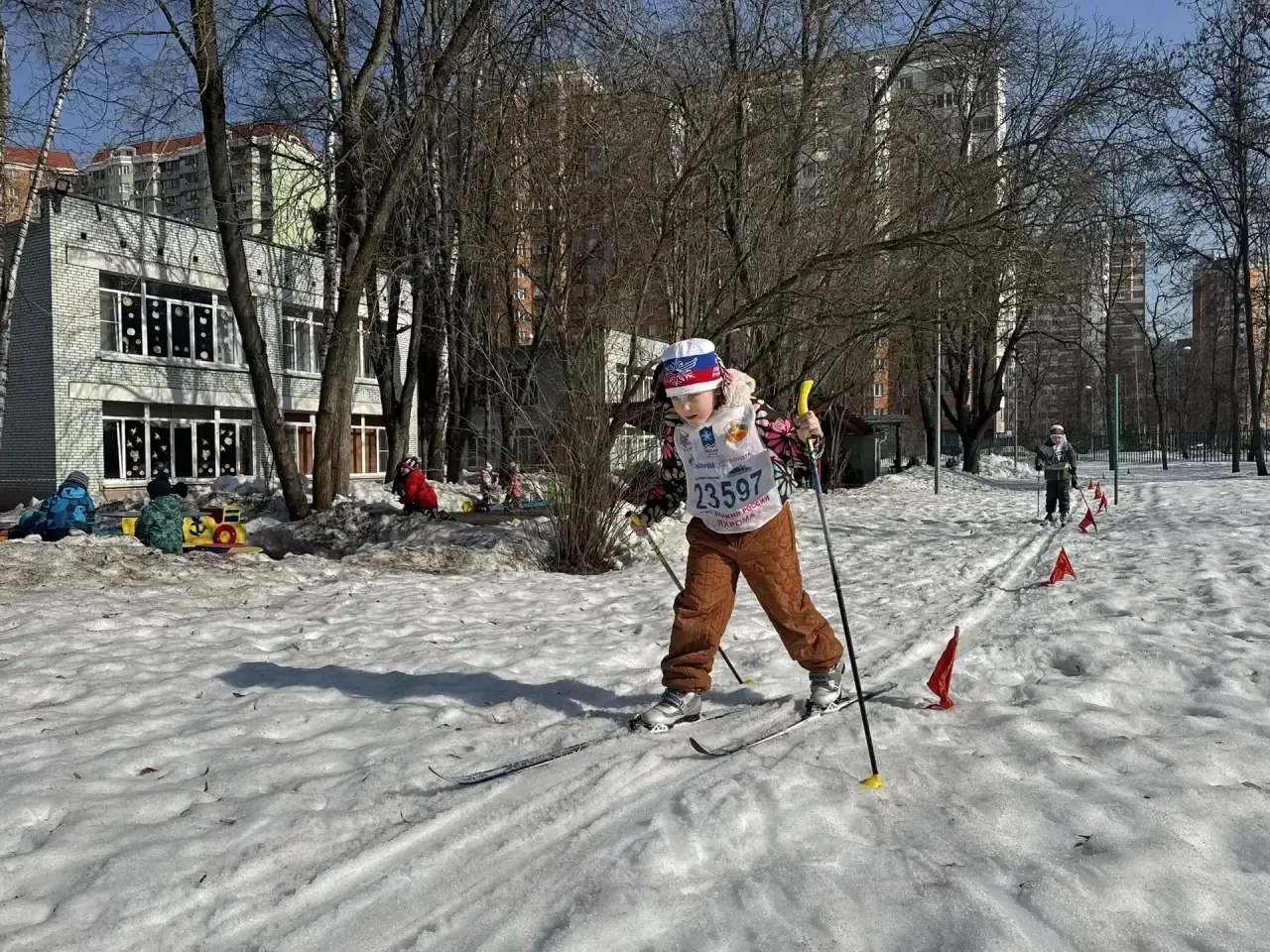 🏂 Завершён лыжный сезон: «Быстрая лыжня» финишировала победой!  Закрытие лыжного сезона в корпусе №9