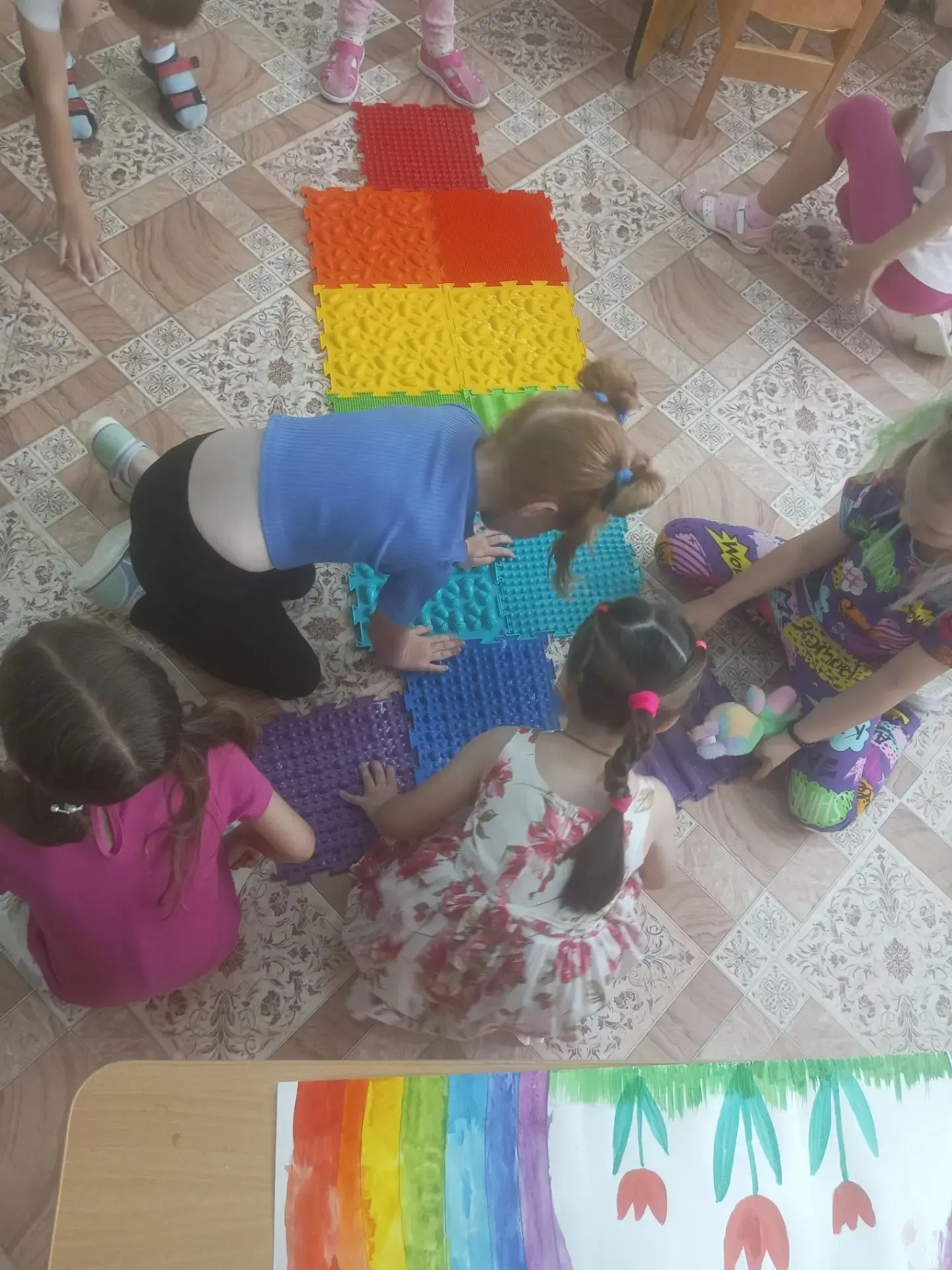 🎉День радуги в детском саду!
 Сегодня в детском саду прошел праздник, посвященный Дню радуги.
 Дети
