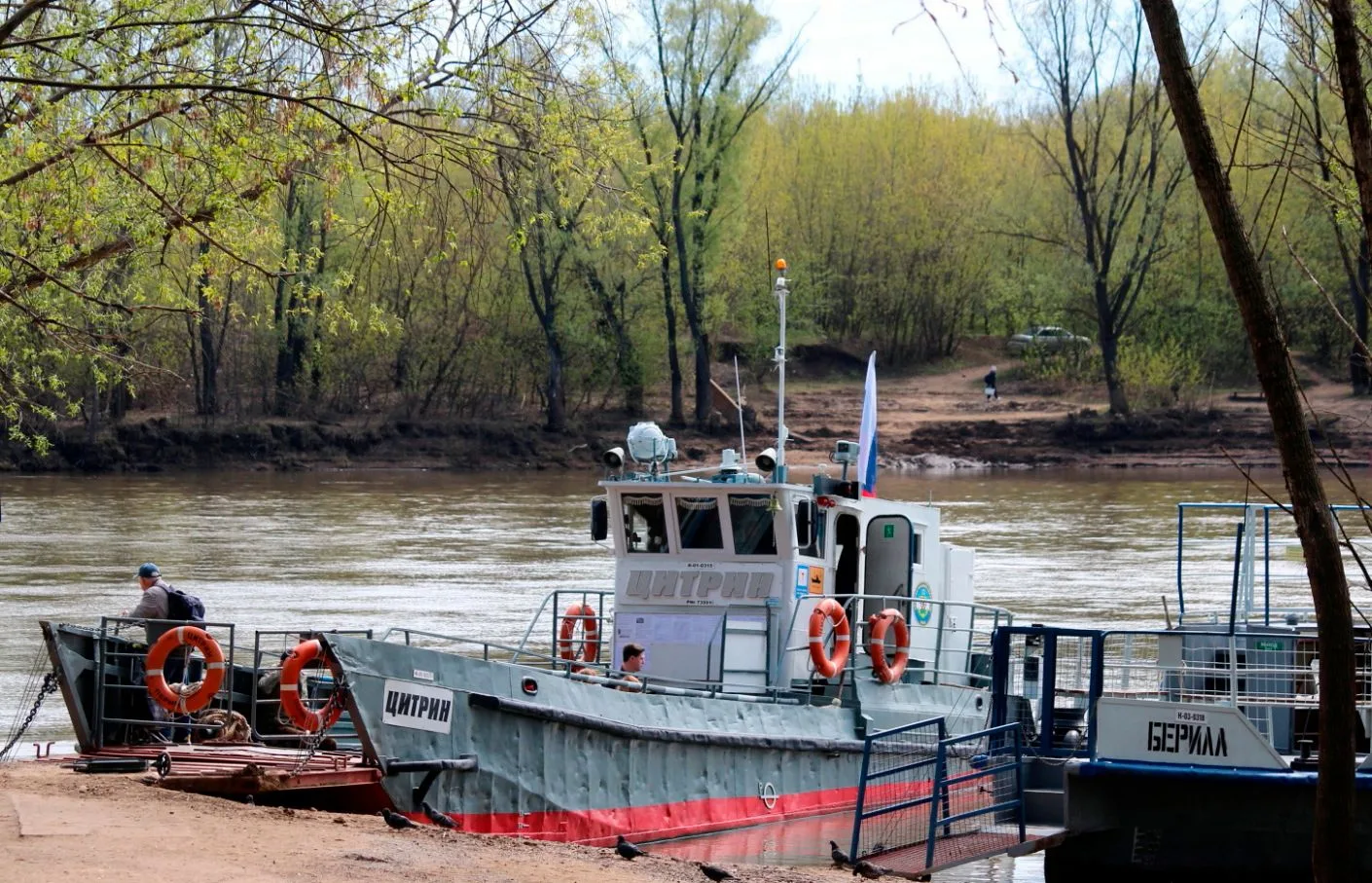 🚢 Переправа «Сипайлово» в Уфе была открыта в 1999 году. 

📍Она расположена на реке Уфе, на 16,8 км