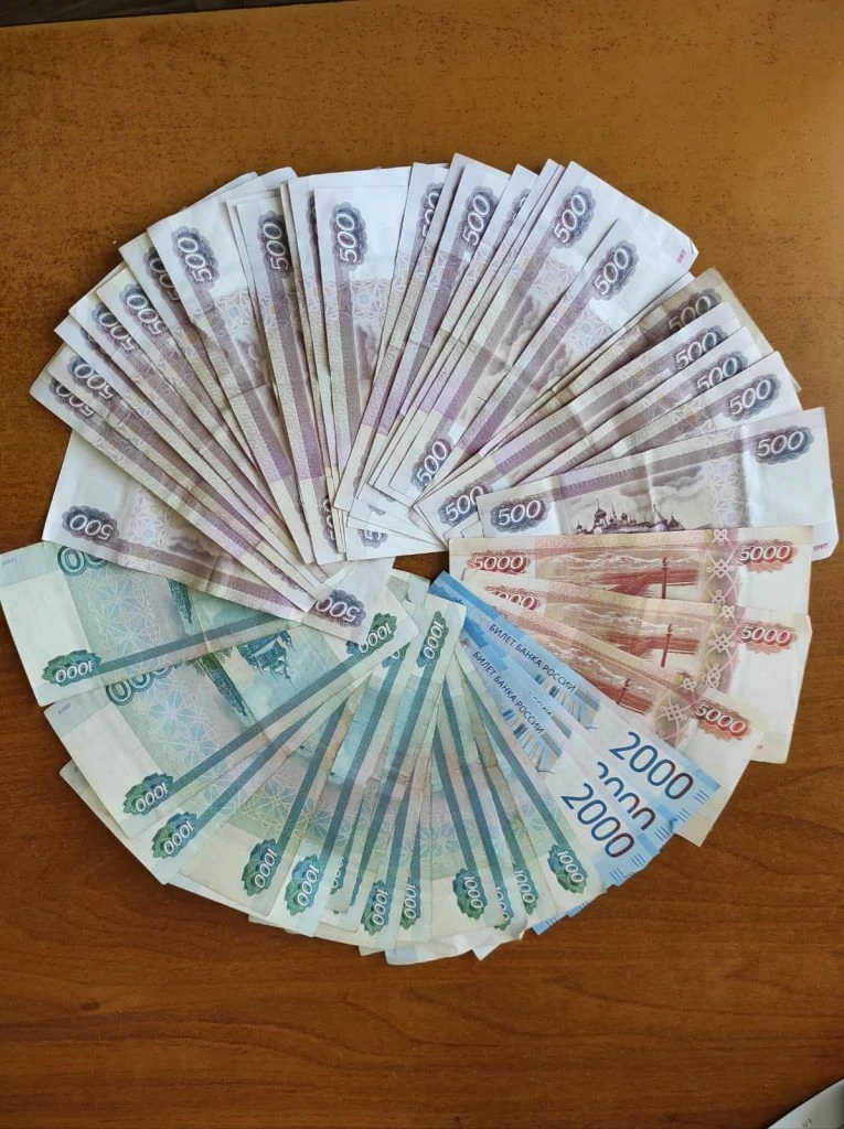 В городе Шахты 56-летняя женщина лишилась крупной суммы, попытавшись заработать на инвестициях. Как 